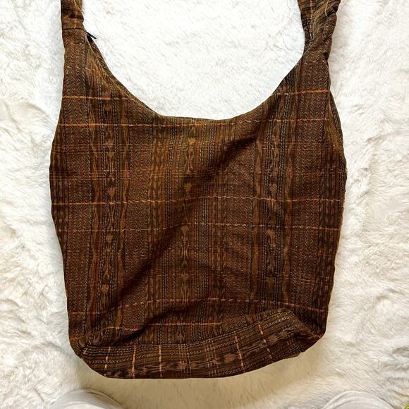 Vintage Bohemian Floral Embroidered Shoulder Bag - Picture 7 of 8